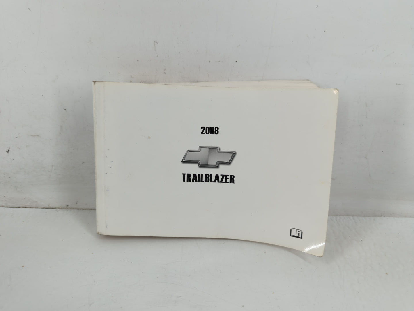 2008 Chevrolet Trailblazer Owners Manual Book Guide P/N:15912669 OEM Used Auto Parts - Oemusedautoparts1.com