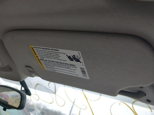 2008-2009 Chevrolet Trailblazer Sun Visor Shade Replacement Passenger Right Mirror Fits Fits 2008 2009 OEM Used Auto Parts -