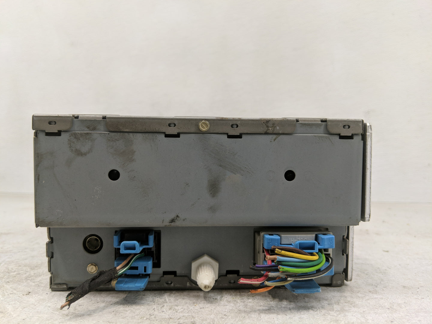 2008-2009 Chevrolet Uplander Radio AM FM Cd Player Receiver Replacement P/N:15878234 Fits Fits 2008 2009 OEM Used Auto Parts