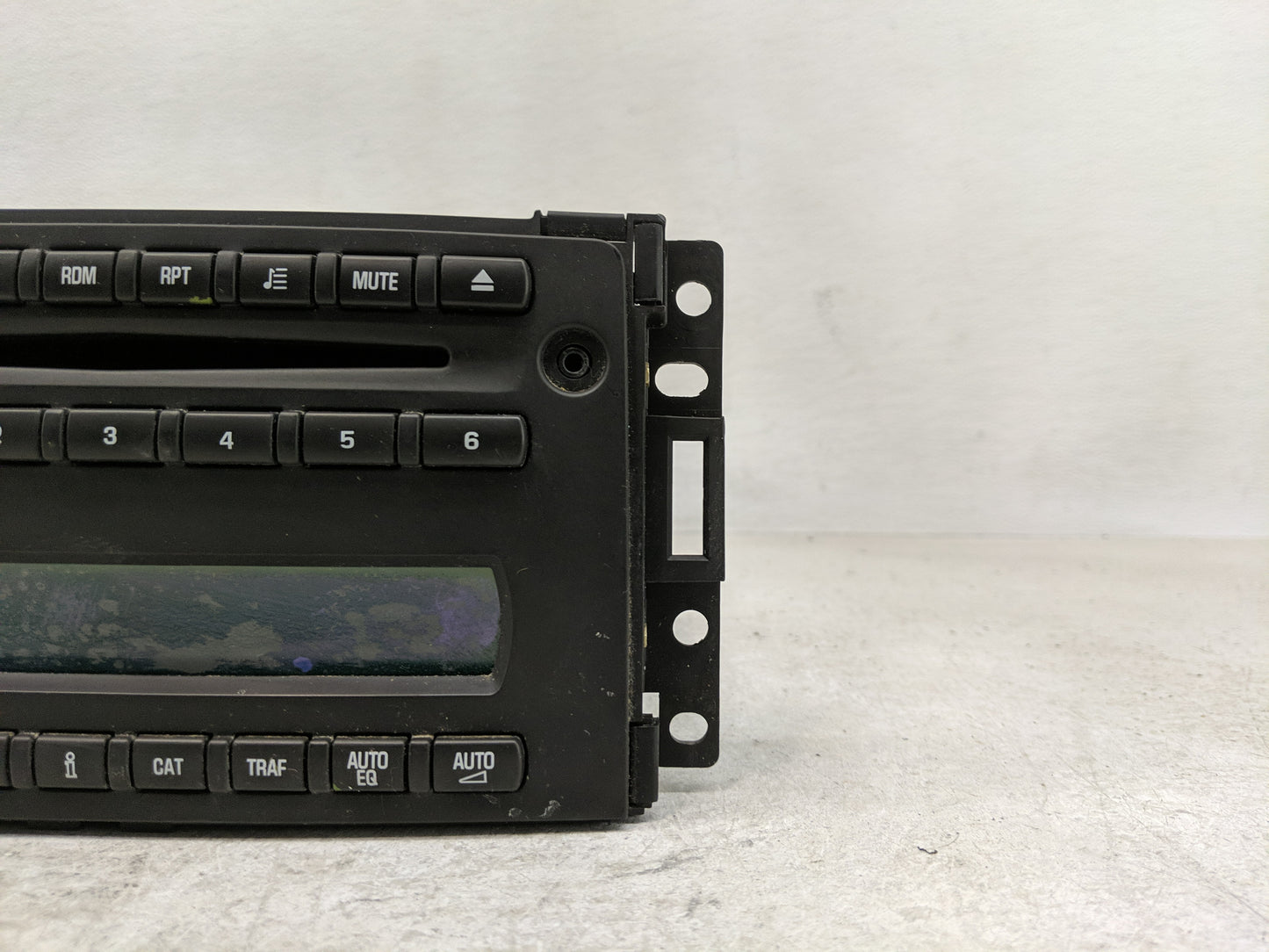 2008-2009 Chevrolet Uplander Radio AM FM Cd Player Receiver Replacement P/N:15878234 Fits Fits 2008 2009 OEM Used Auto Parts