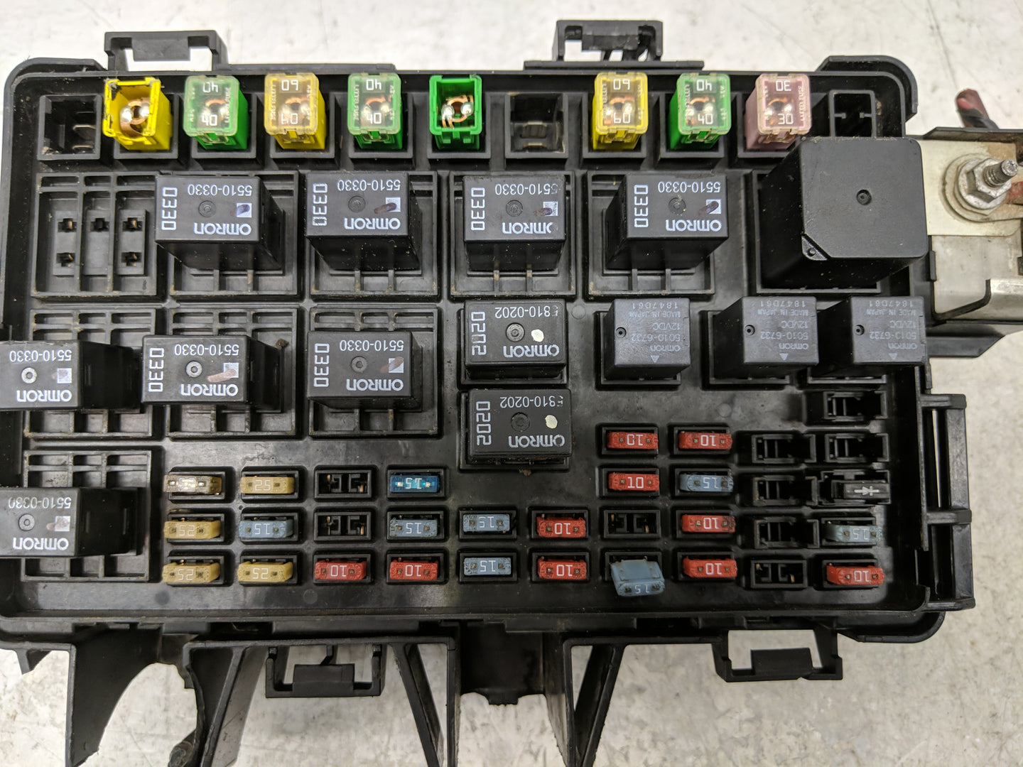 2005-2009 Chevrolet Uplander Fusebox Fuse Box Panel Relay Module P/N:15791555 Fits Fits 2005 2006 2007 2008 2009 OEM Used Au
