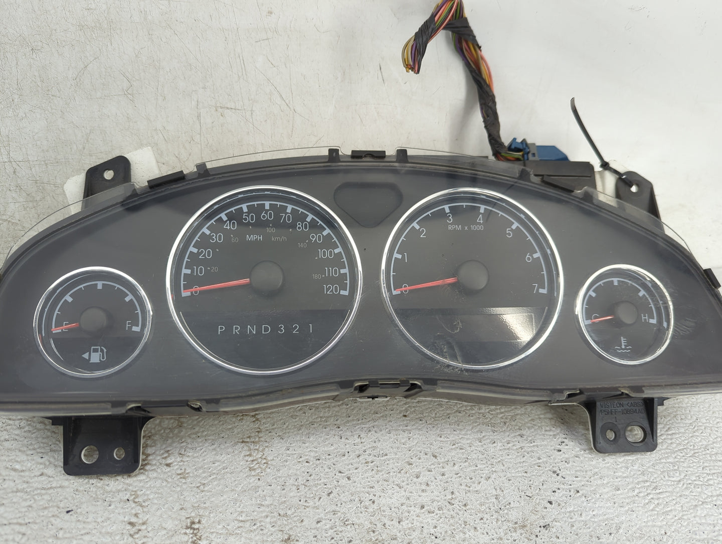 2008-2009 Chevrolet Uplander Instrument Cluster Speedometer Gauges P/N:5HFF-10A855-AD Fits Fits 2008 2009 OEM Used Auto Part