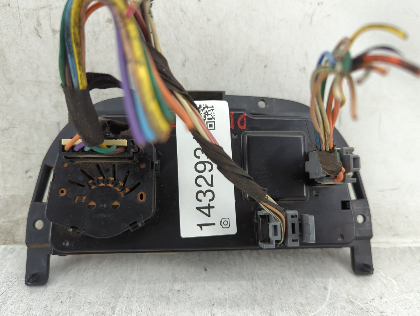 2008 Chevrolet Uplander Climate Control Module Temperature AC/Heater Replacement P/N:25783272 11847101, 383272M072200270 Fit