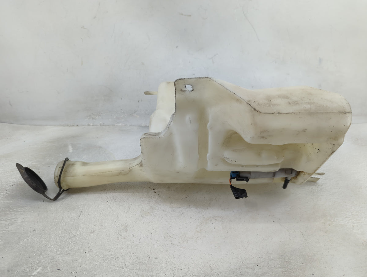 2008 Chevrolet Uplander Windshield Washer Fluid Reservoir Bottle Oem - Oemusedautoparts1.com