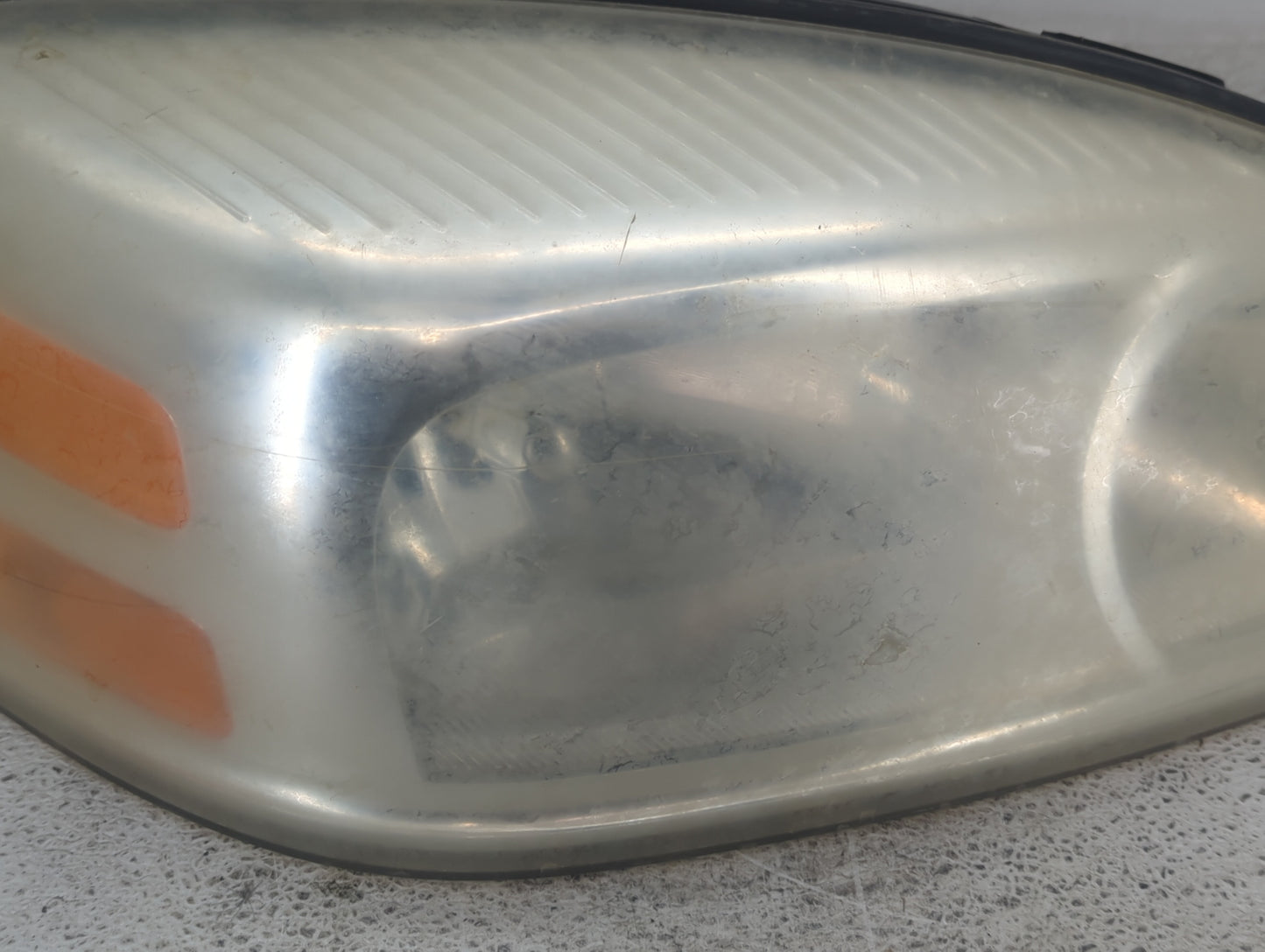 2005 Chevrolet Uplander Passenger Right Oem Head Light Headlight Lamp - Oemusedautoparts1.com