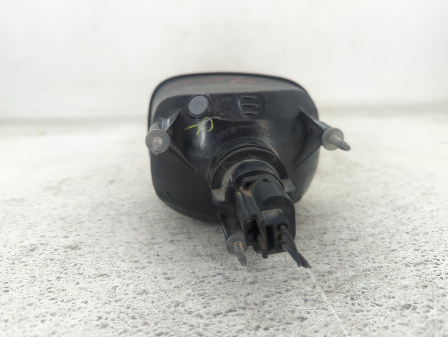2005 Chevrolet Uplander Passenger Right Oem Head Light Headlight Lamp - Oemusedautoparts1.com