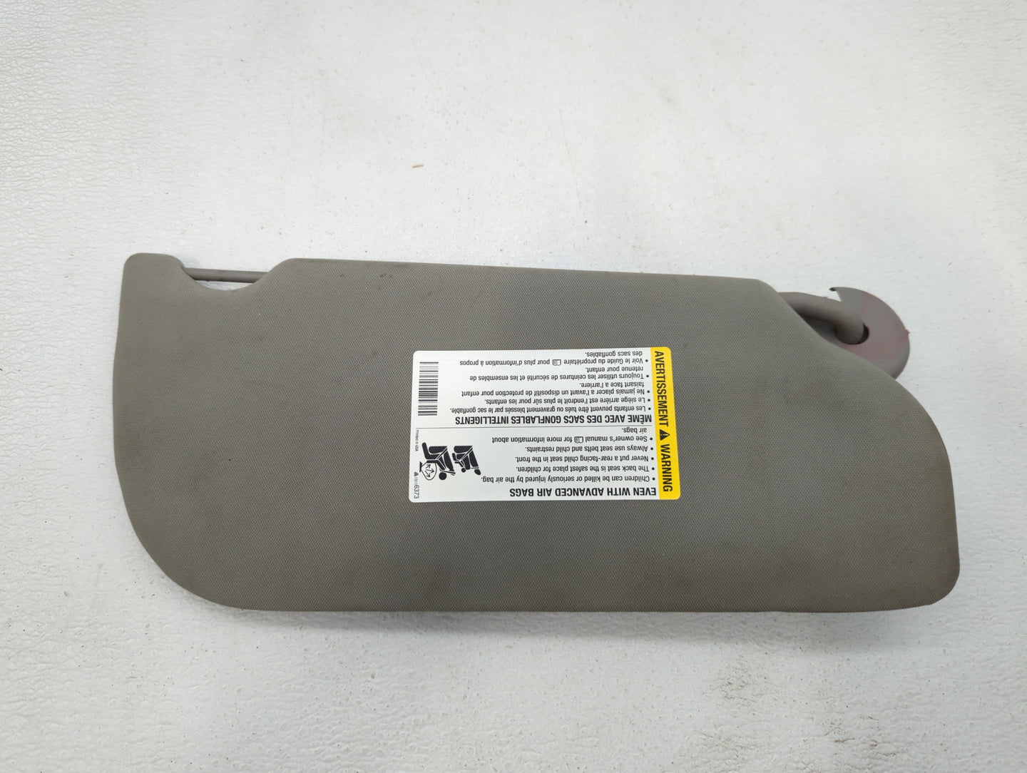 2005-2009 Chevrolet Uplander Sun Visor Shade Replacement Driver Left Mirror Fits Fits 2005 2006 2007 2008 2009 OEM Used Auto