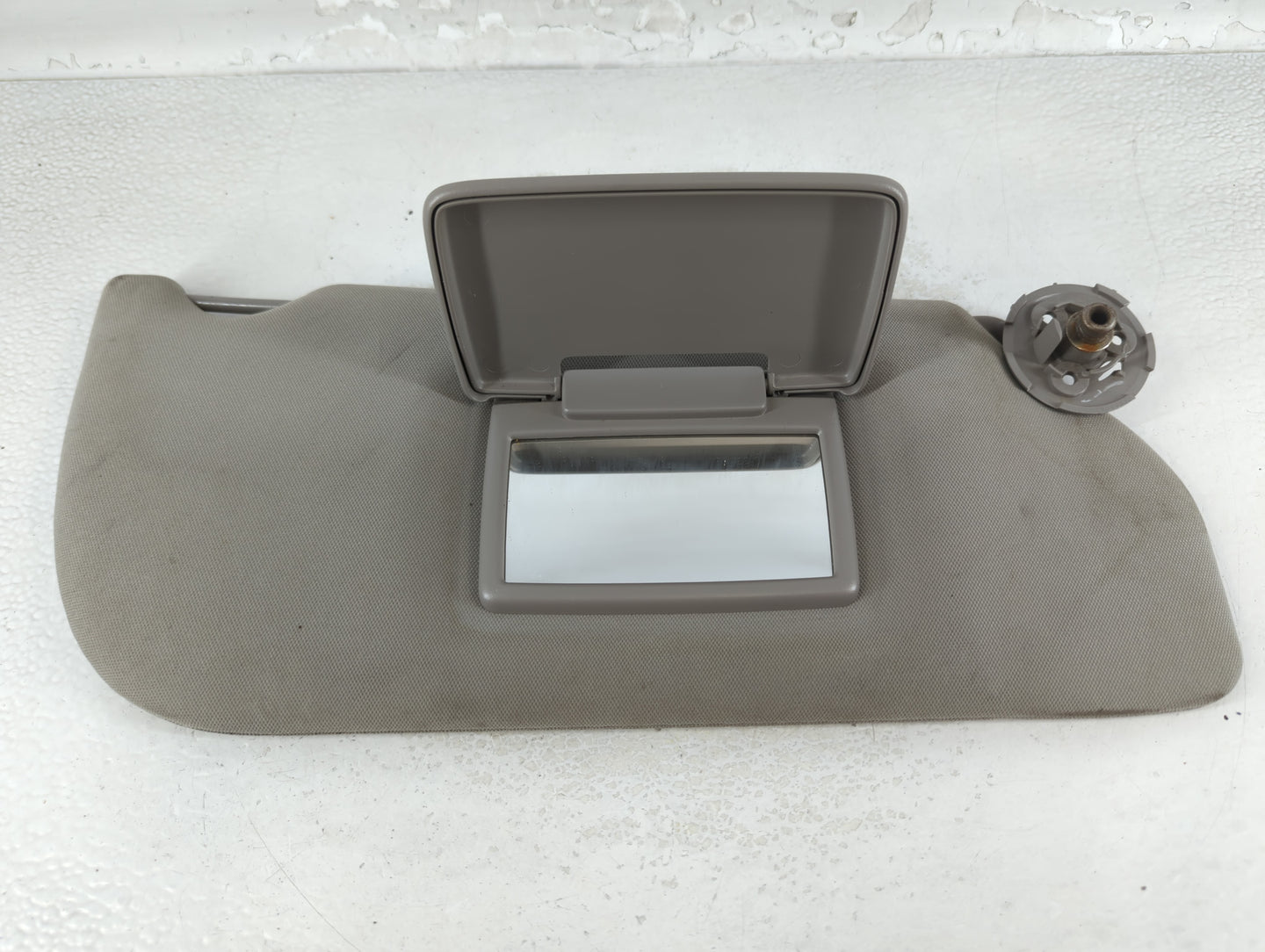 2005-2009 Chevrolet Uplander Sun Visor Shade Replacement Passenger Right Mirror Fits Fits 2005 2006 2007 2008 2009 OEM Used 