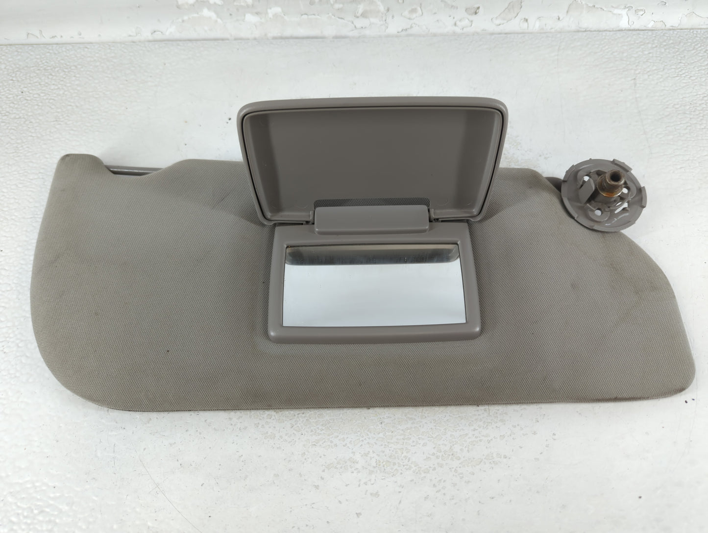 2005-2009 Chevrolet Uplander Sun Visor Shade Replacement Passenger Right Mirror Fits Fits 2005 2006 2007 2008 2009 OEM Used 