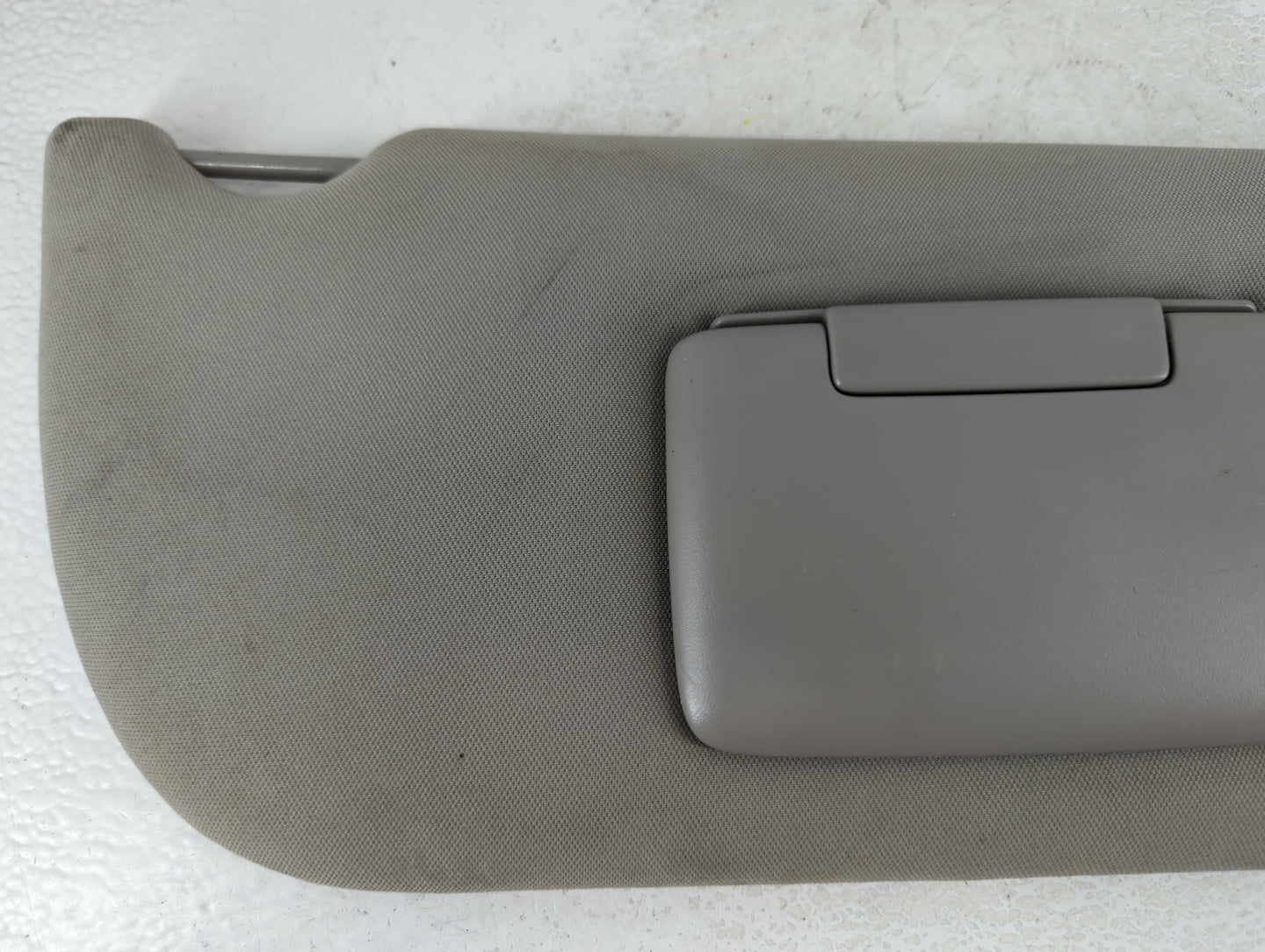2005-2009 Chevrolet Uplander Sun Visor Shade Replacement Passenger Right Mirror Fits Fits 2005 2006 2007 2008 2009 OEM Used 
