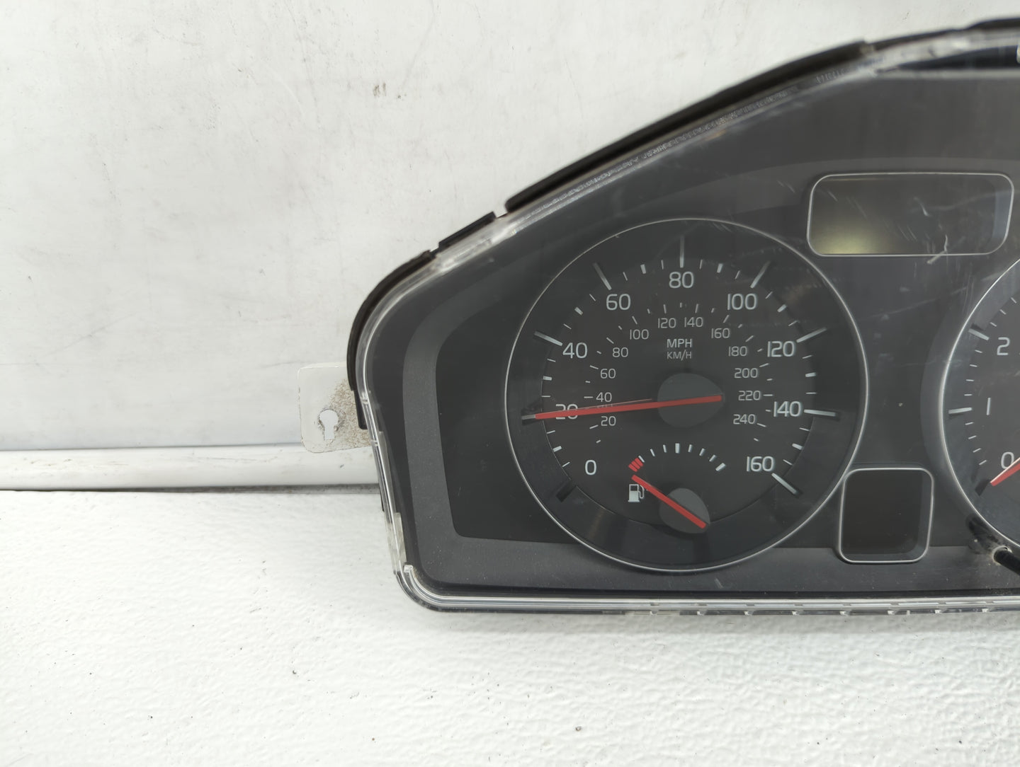 2008 Chevrolet V30 Instrument Cluster Speedometer Gauges P/N:69199-500T 30765313 Miles: Fits Fits 2009 2010 2011 2012 2013 O