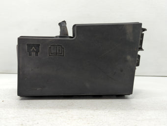 compare product 2008 Chevrolet V30 Fusebox Fuse Box Panel Relay Module P/N:30728348 Fits OEM Used Auto Parts