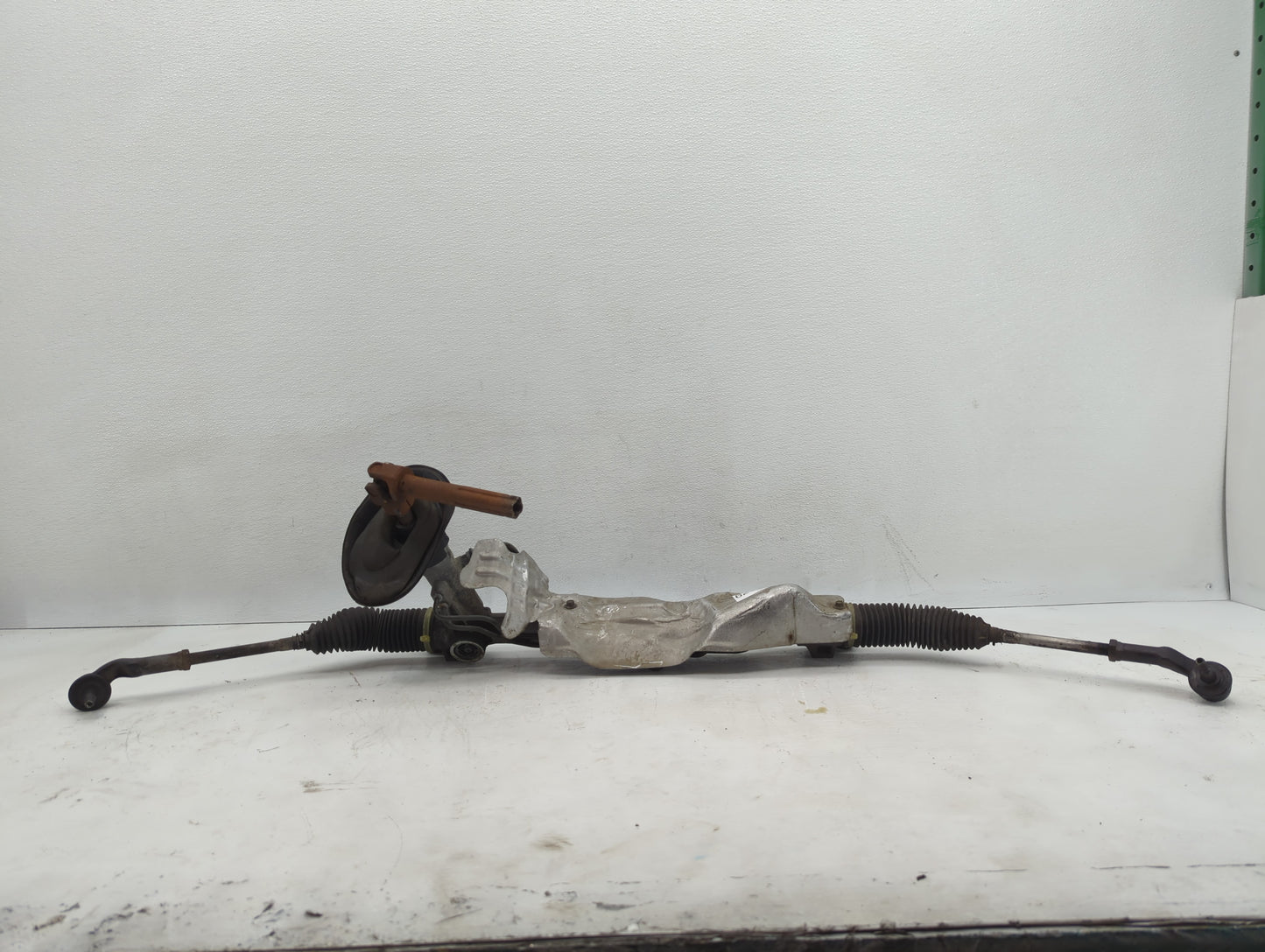 2008 Chevrolet V30 Rack and Pinion Steering Gear P/N:A0017843 31202594 Fits OEM Used Auto Parts - Oemusedautoparts1.com
