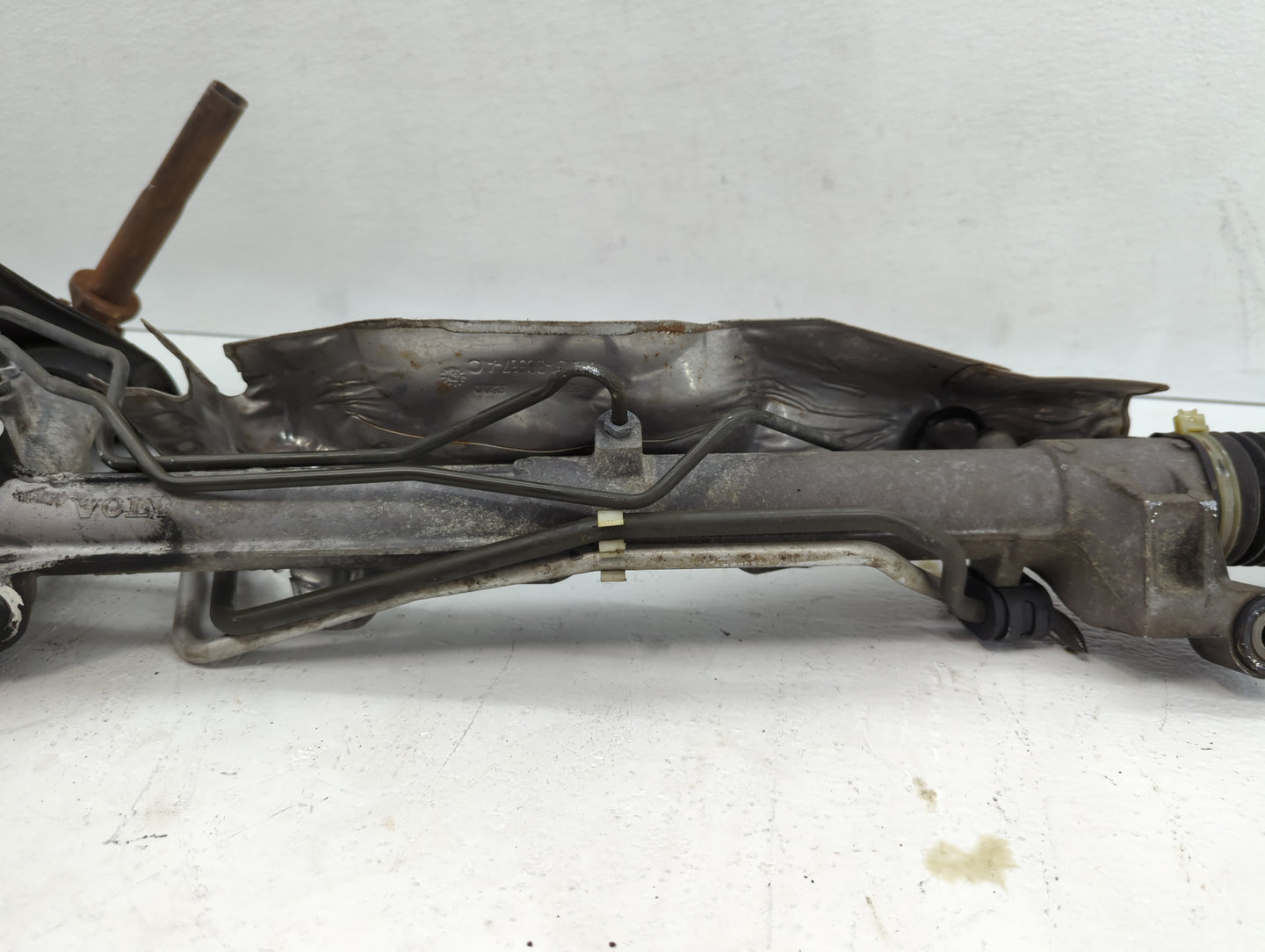 2008 Chevrolet V30 Rack and Pinion Steering Gear P/N:A0017843 31202594 Fits OEM Used Auto Parts - Oemusedautoparts1.com