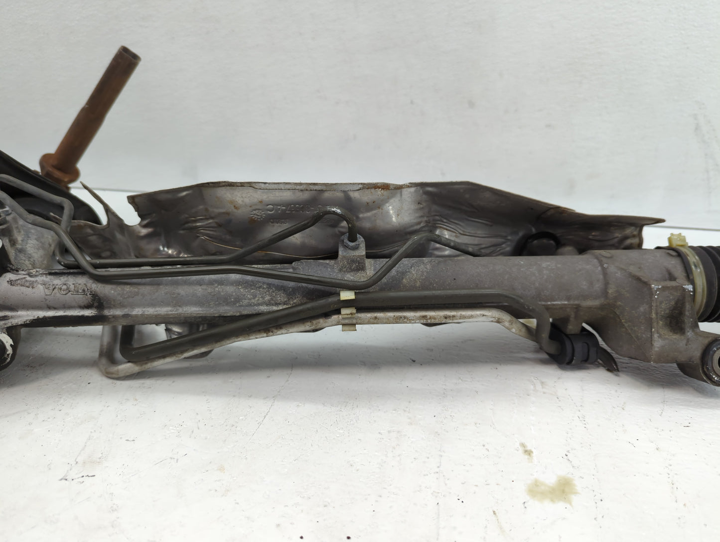 2008 Chevrolet V30 Rack and Pinion Steering Gear P/N:A0017843 31202594 Fits OEM Used Auto Parts - Oemusedautoparts1.com