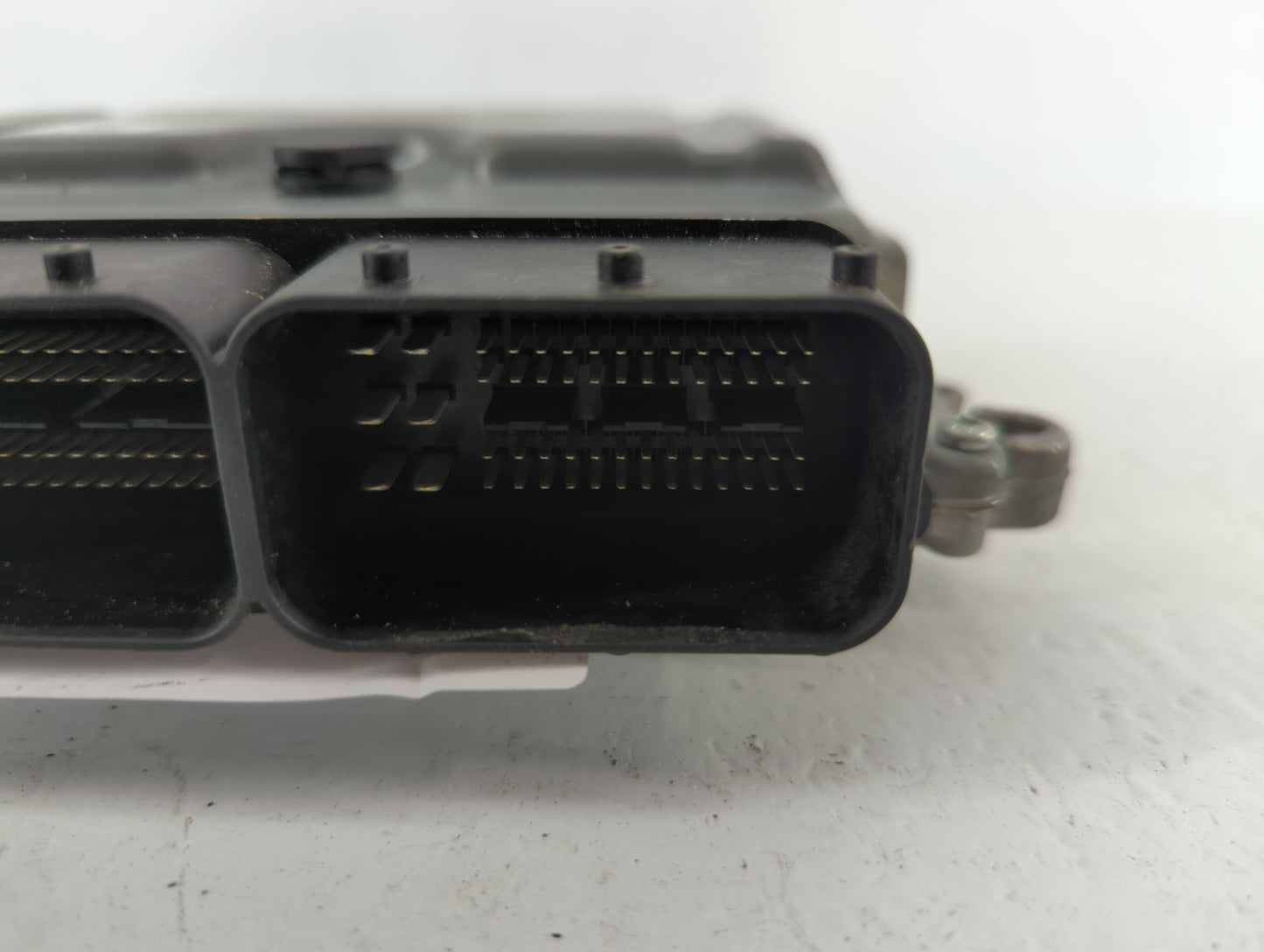 2008 Chevrolet V30 PCM Engine Control Computer ECU ECM PCU OEM P/N:0 261 209 038 Fits OEM Used Auto Parts - Oemusedautoparts