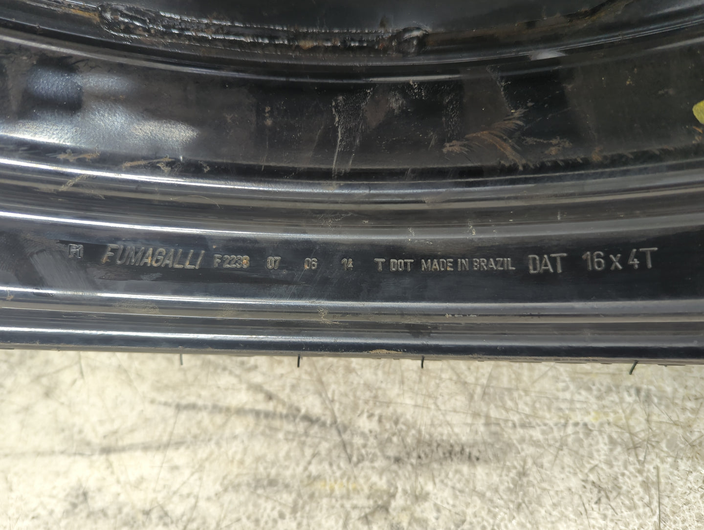 2008 Chevrolet Impala (80 & Up) Impala Spare Donut Tire Wheel Rim Oem - Oemusedautoparts1.com