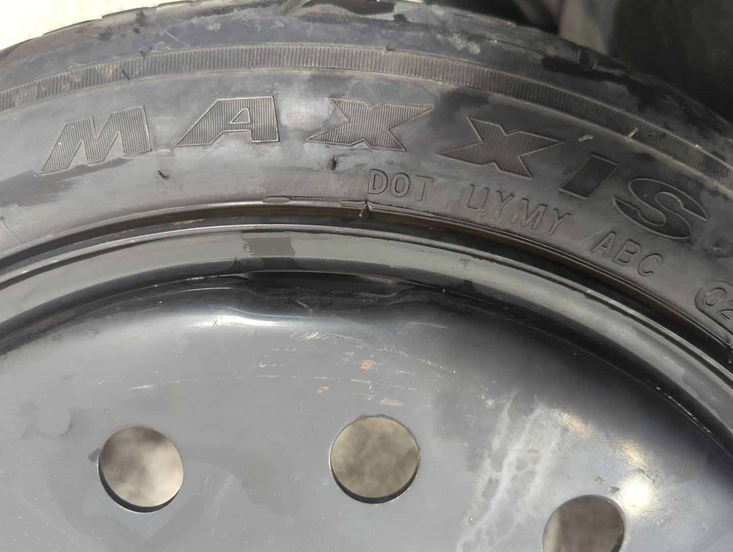 2008 Chevrolet Impala (80 & Up) Impala Spare Donut Tire Wheel Rim Oem - Oemusedautoparts1.com