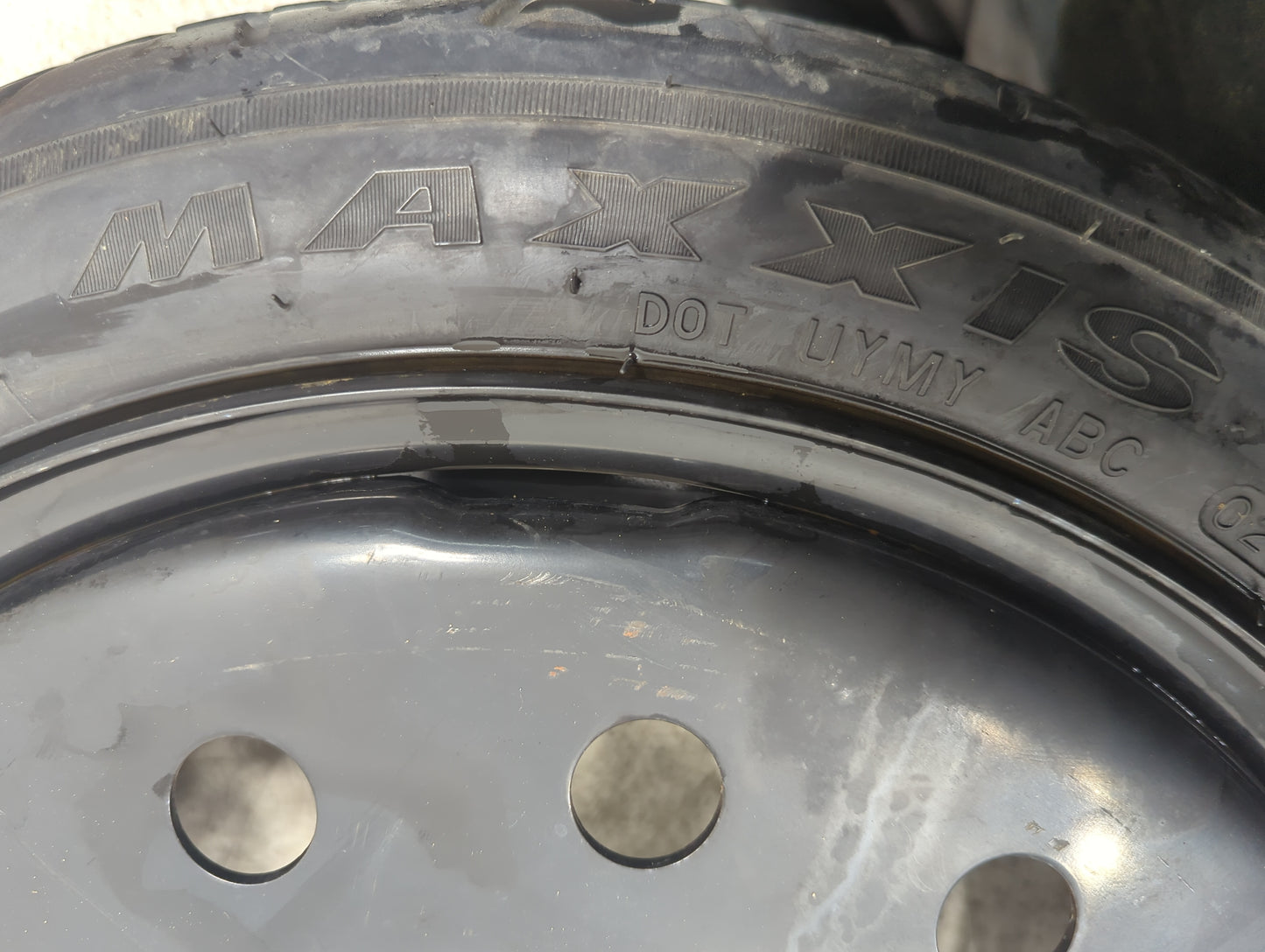 2008 Chevrolet Impala (80 & Up) Impala Spare Donut Tire Wheel Rim Oem - Oemusedautoparts1.com
