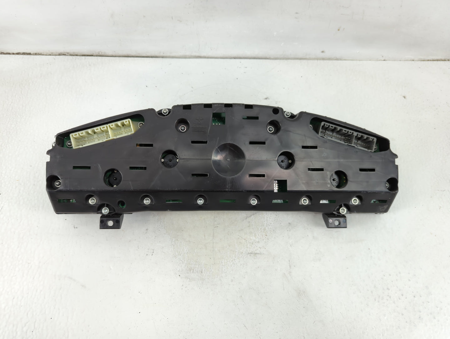 2008 Chrysler 300 Instrument Cluster Speedometer Gauges Fits OEM Used Auto Parts - Oemusedautoparts1.com