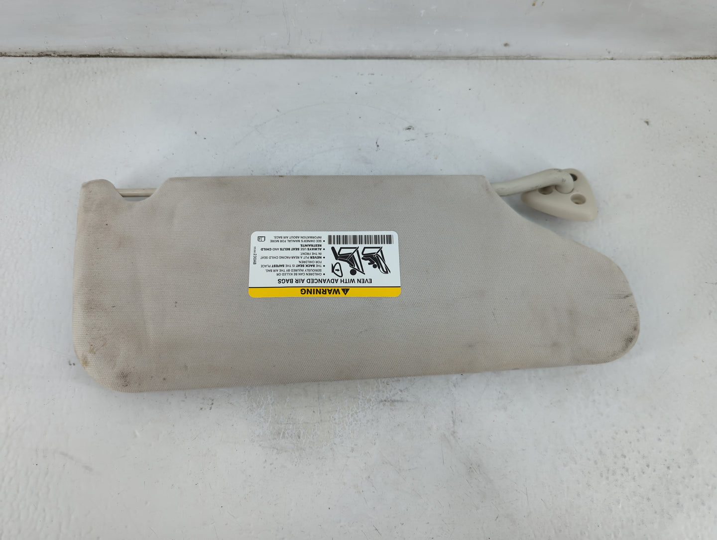 2008-2010 Chrysler 300 Sun Visor Shade Replacement Driver Left Mirror Fits Fits 2008 2009 2010 OEM Used Auto Parts - Oemused