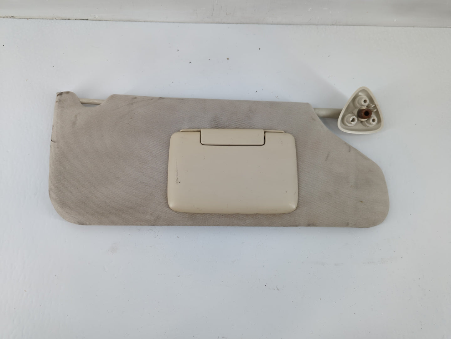 2008-2010 Chrysler 300 Sun Visor Shade Replacement Passenger Right Mirror Fits Fits 2008 2009 2010 OEM Used Auto Parts - Oem