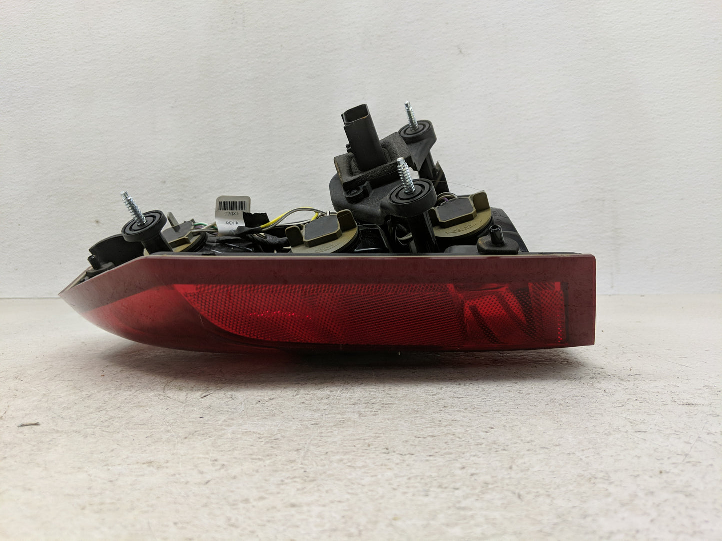 2008-2010 Chrysler 300 Tail Light Assembly Passenger Right OEM P/N:04806372AC Fits Fits 2008 2009 2010 OEM Used Auto Parts -