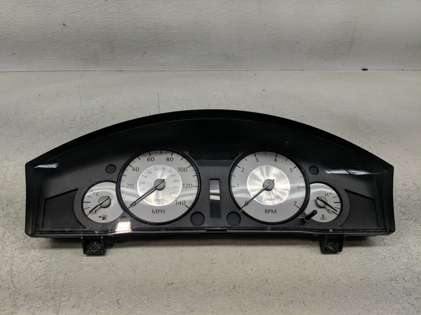 2008 Chrysler 300 Instrument Cluster Speedometer Gauges P/N:P05172105AF Fits OEM Used Auto Parts - Oemusedautoparts1.com