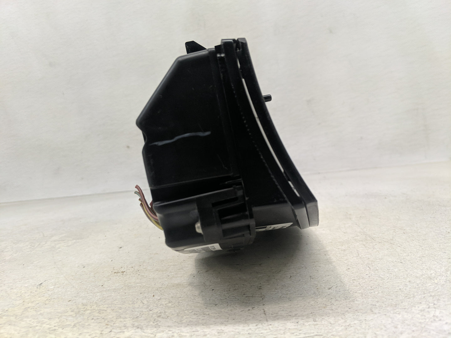 2008 Chrysler 300 Instrument Cluster Speedometer Gauges P/N:P05172105AF Fits OEM Used Auto Parts - Oemusedautoparts1.com