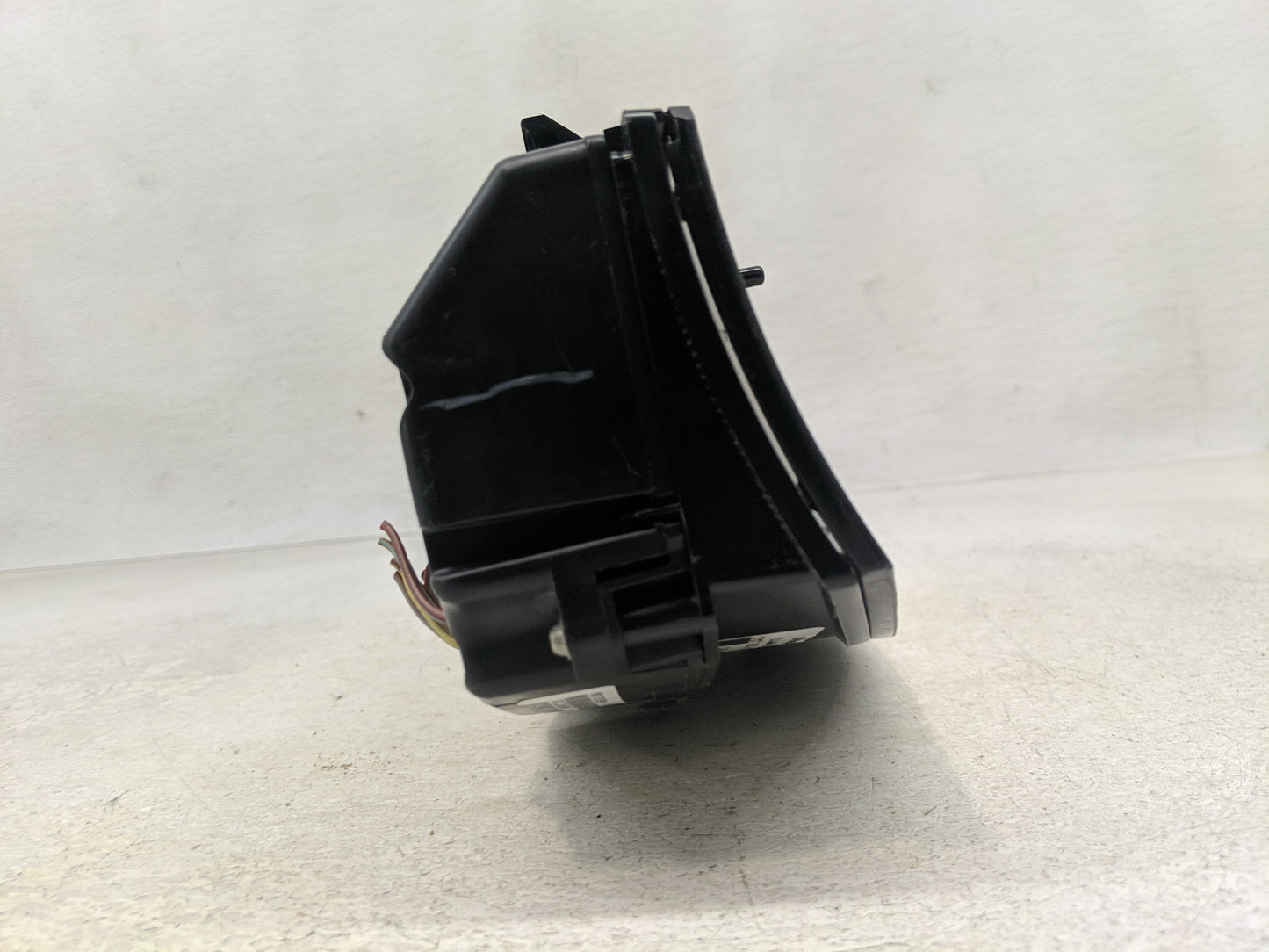 2008 Chrysler 300 Instrument Cluster Speedometer Gauges P/N:P05172105AF Fits OEM Used Auto Parts - Oemusedautoparts1.com