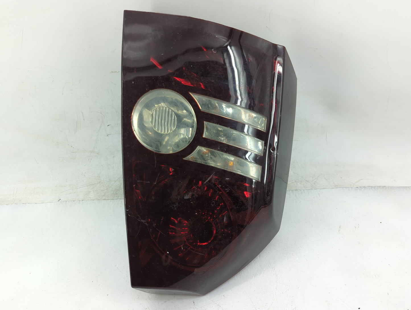 2008-2010 Chrysler 300 Tail Light Assembly Passenger Right OEM P/N:04806372AC Fits Fits 2008 2009 2010 OEM Used Auto Parts -