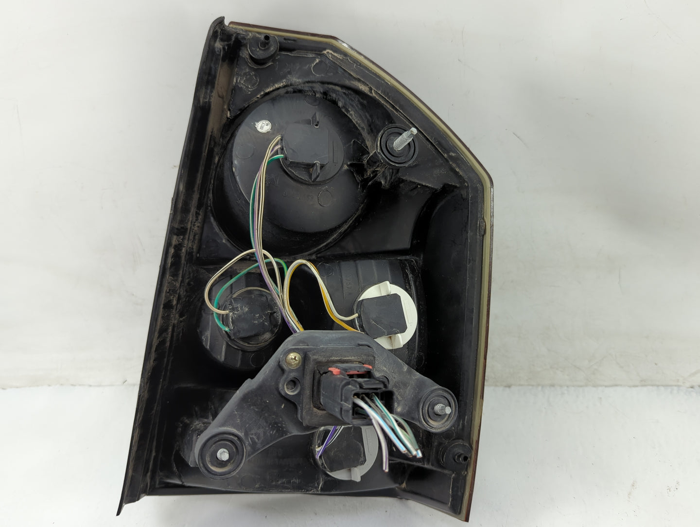 2008-2010 Chrysler 300 Tail Light Assembly Passenger Right OEM P/N:04806372AC Fits Fits 2008 2009 2010 OEM Used Auto Parts -