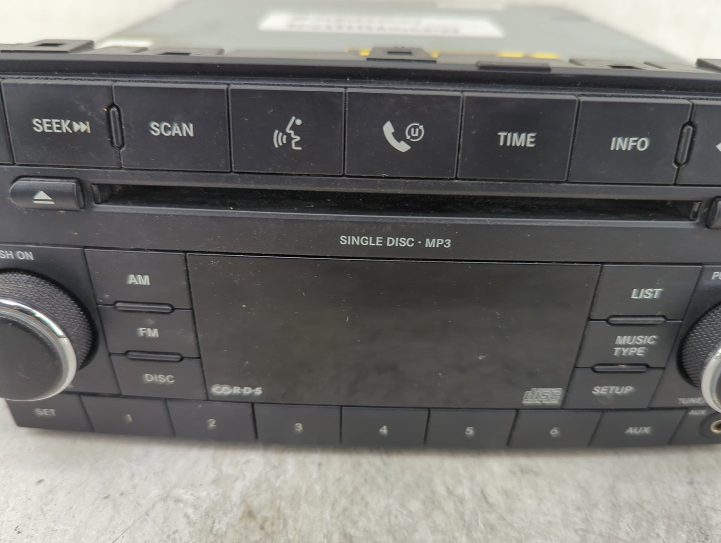 2008-2009 Chrysler 300 Radio AM FM Cd Player Receiver Replacement P/N:05064410AF Fits Fits 2008 2009 OEM Used Auto Parts - O