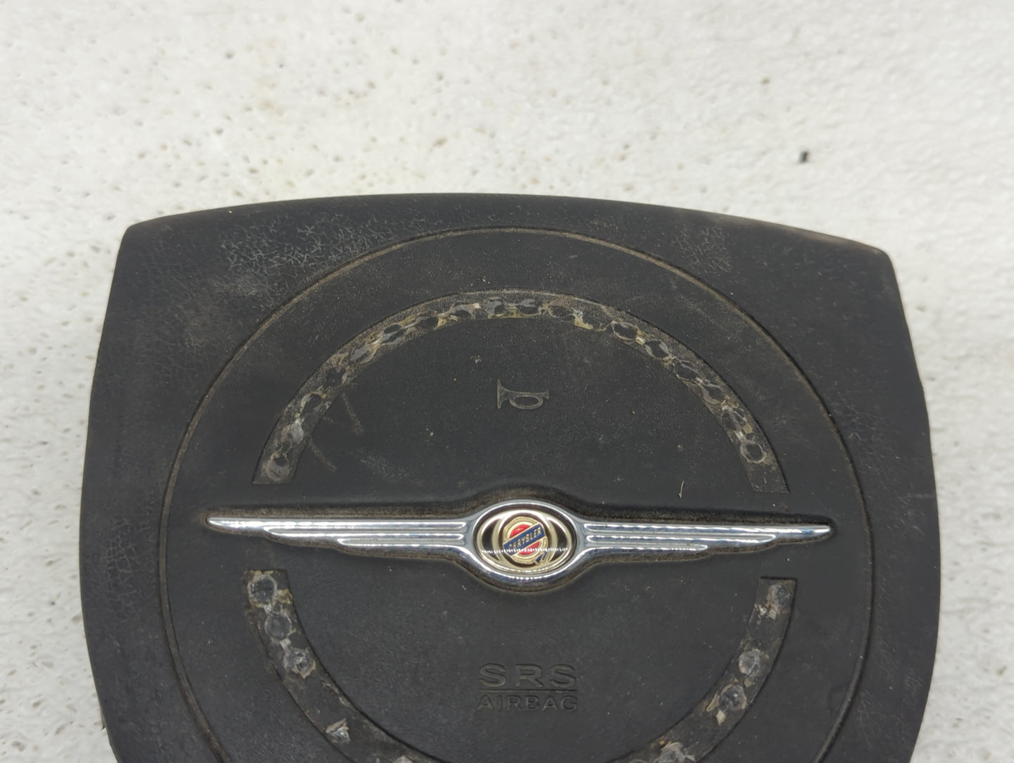 2008 Chrysler 300 Air Bag Driver Left Steering Wheel Mounted P/N:PCBXZP812AA Fits OEM Used Auto Parts - Oemusedautoparts1.co