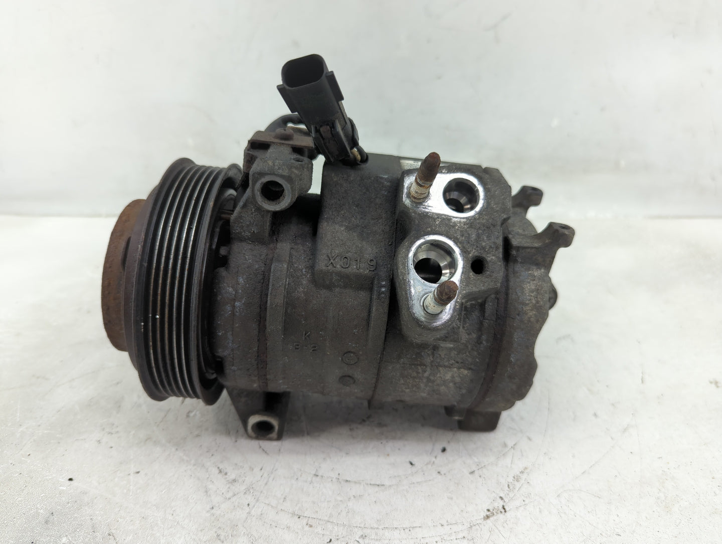 2007-2010 Chrysler 300 Air Conditioning A/c Ac Compressor Oem - Oemusedautoparts1.com