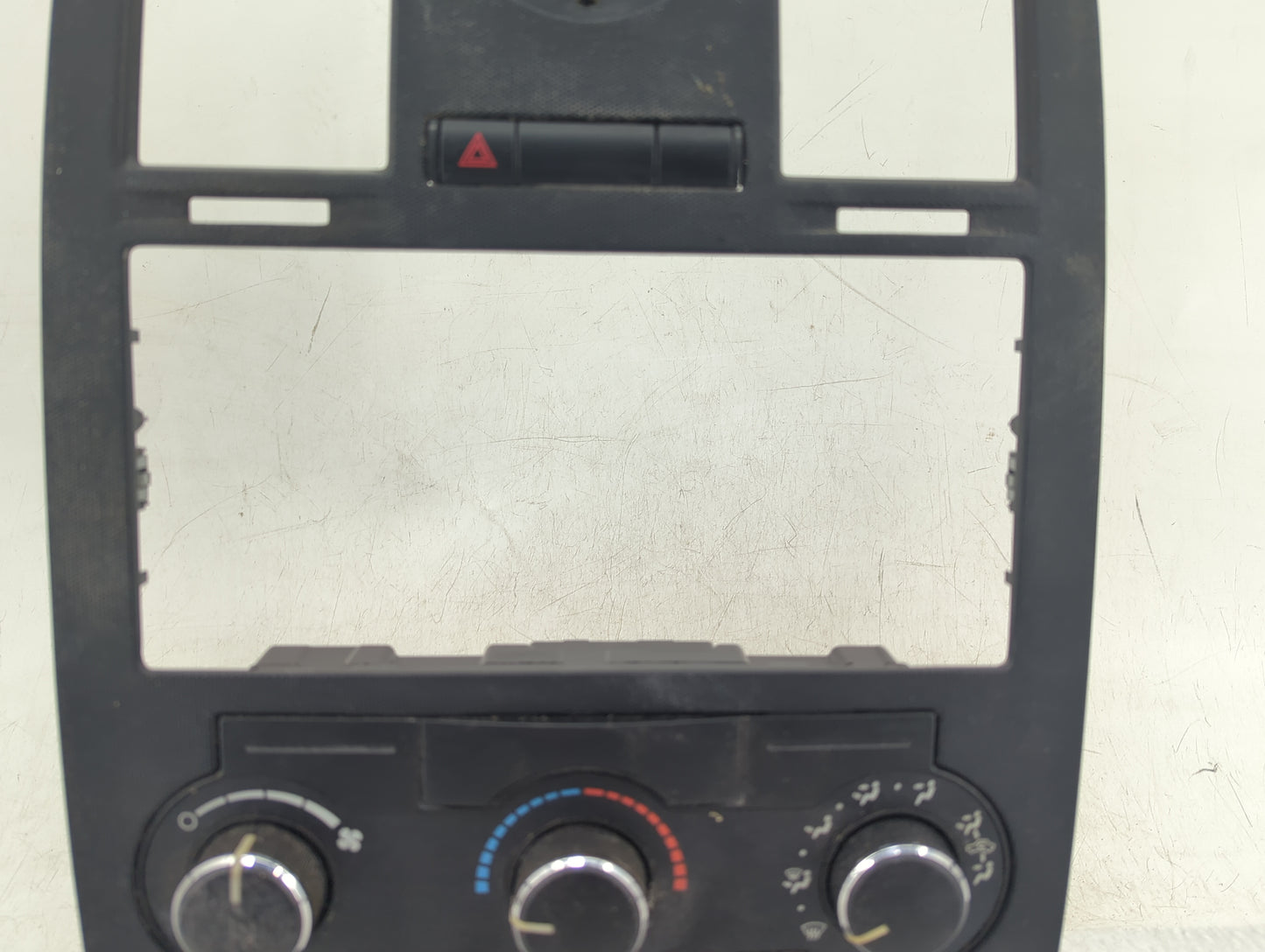 2008-2010 Chrysler 300 Climate Control Module Temperature AC/Heater Replacement P/N:55111871AB Fits Fits 2008 2009 2010 OEM 