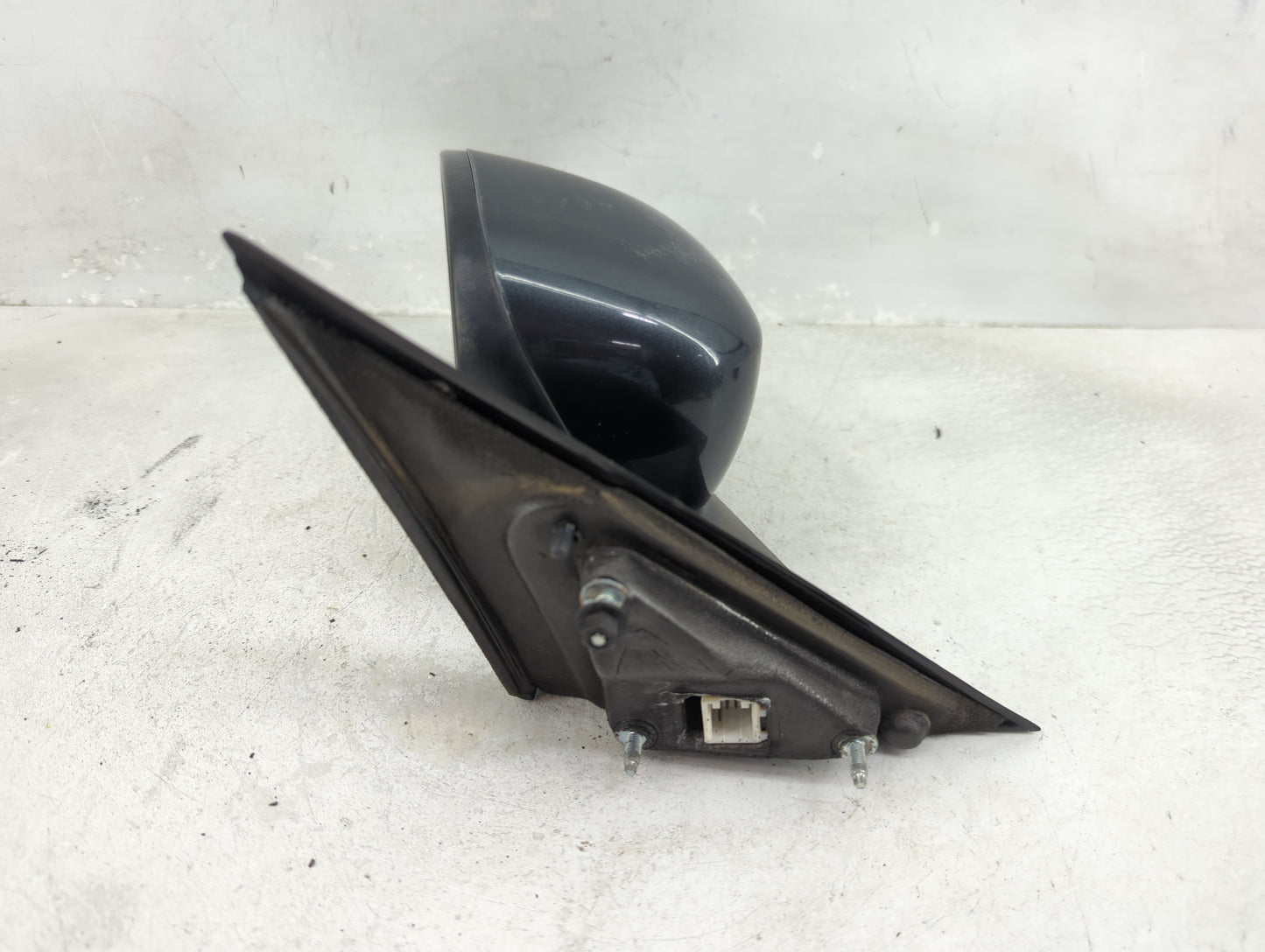 2006-2010 Chrysler 300 Driver Side View Mirror - Left Door Mirror OEM Used - Oemusedautoparts1.com
