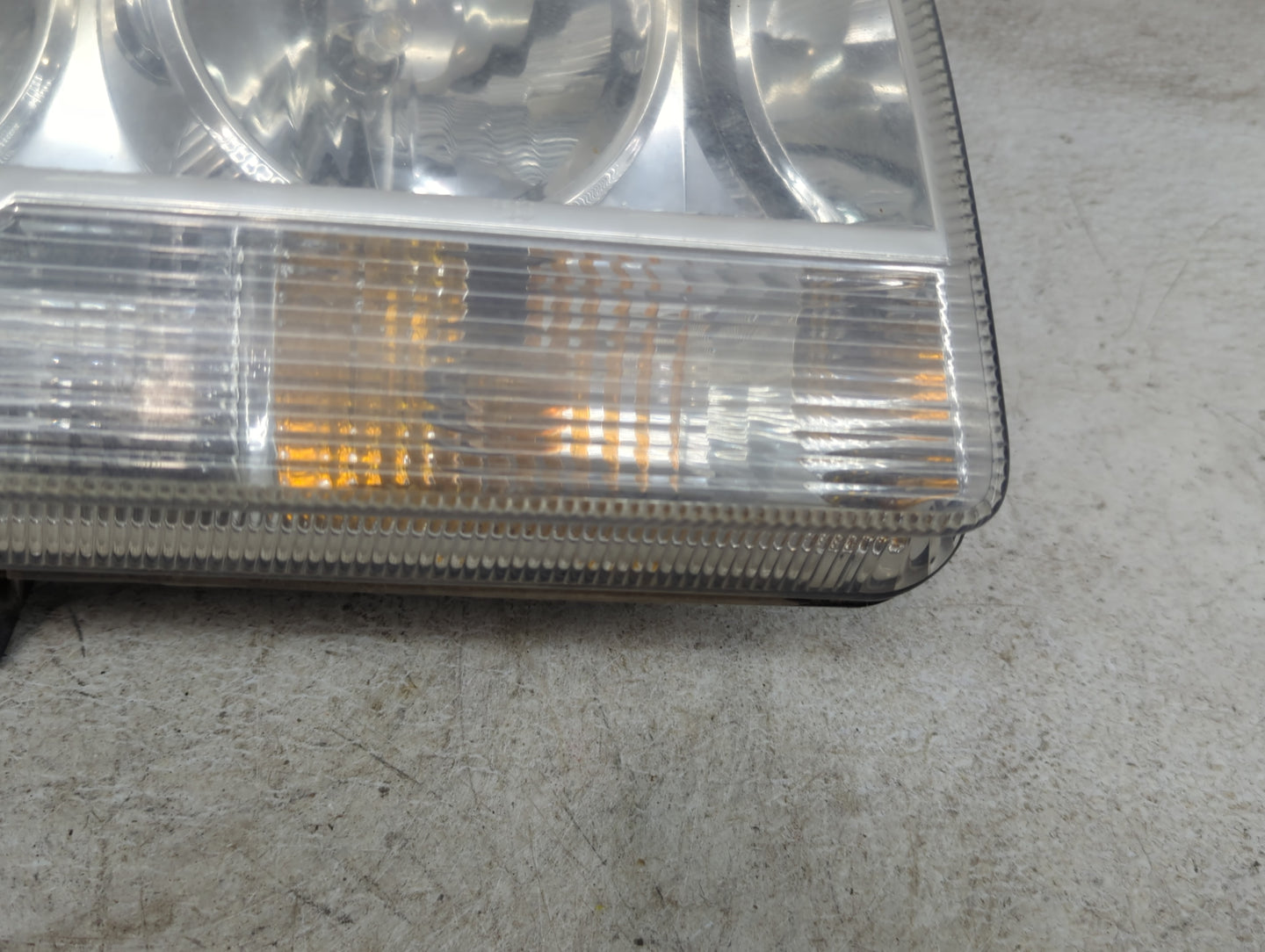 2008-2010 Chrysler 300 Passenger Right Oem Head Light Headlight Lamp - Oemusedautoparts1.com