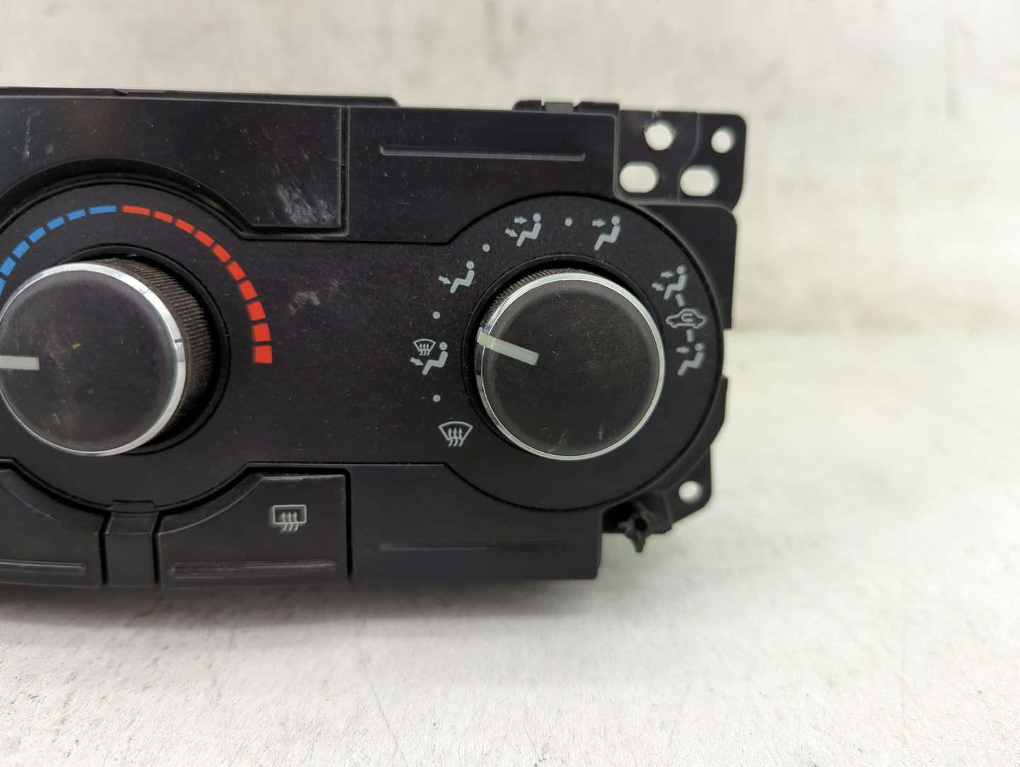 2008-2010 Chrysler 300 Climate Control Module Temperature AC/Heater Replacement P/N:P55111871AB Fits Fits 2008 2009 2010 OEM