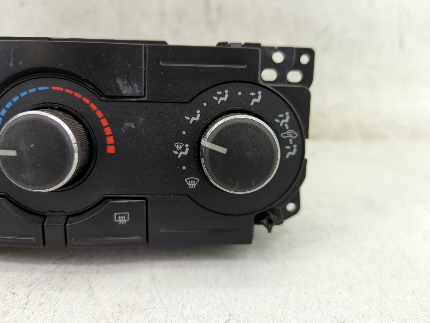 2008-2010 Chrysler 300 Climate Control Module Temperature AC/Heater Replacement P/N:P55111871AB Fits Fits 2008 2009 2010 OEM