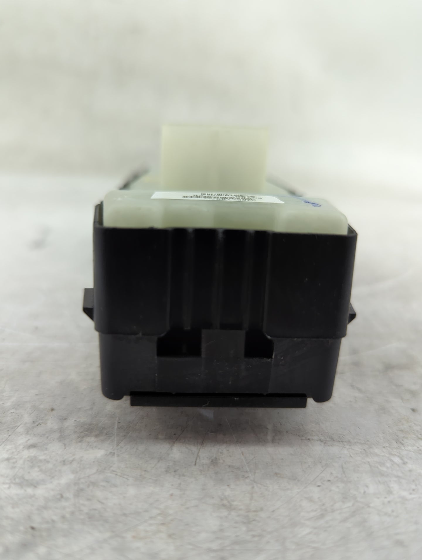 2007-2010 Chrysler 300 Master Power Window Switch Replacement Driver Side Left P/N:04602780AA Fits OEM Used Auto Parts - Oem