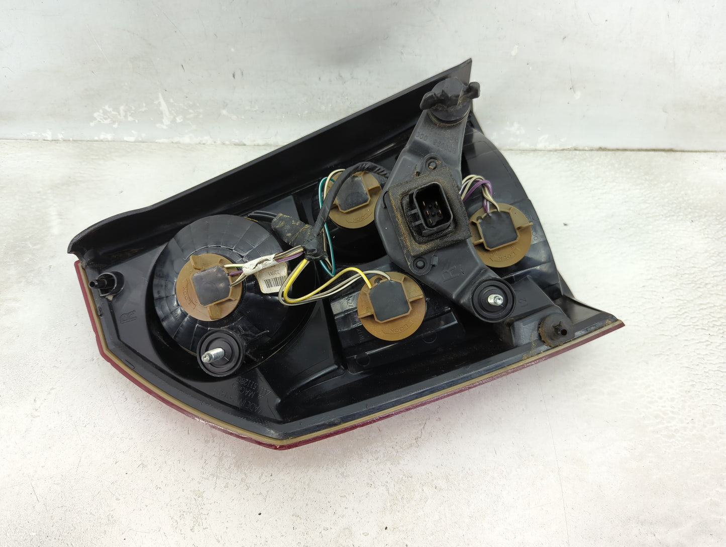2008-2010 Chrysler 300 Tail Light Assembly Passenger Right OEM P/N:04806372AC Fits Fits 2008 2009 2010 OEM Used Auto Parts -