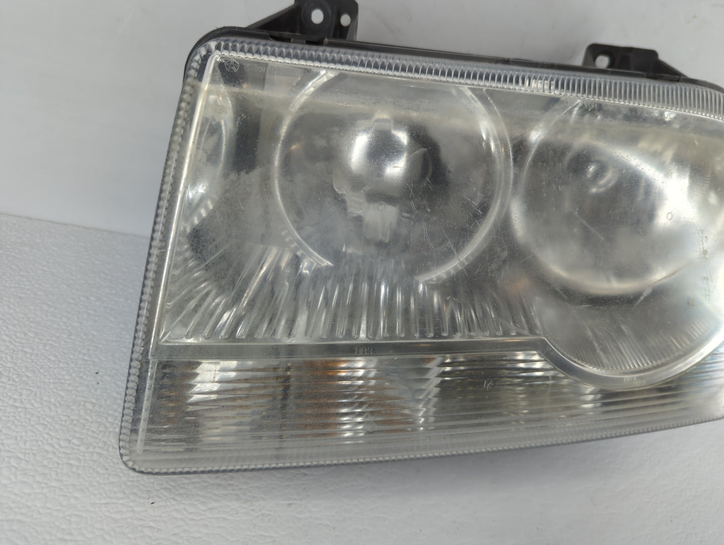 2008-2010 Chrysler 300 Driver Left Oem Head Light Headlight Lamp - Oemusedautoparts1.com