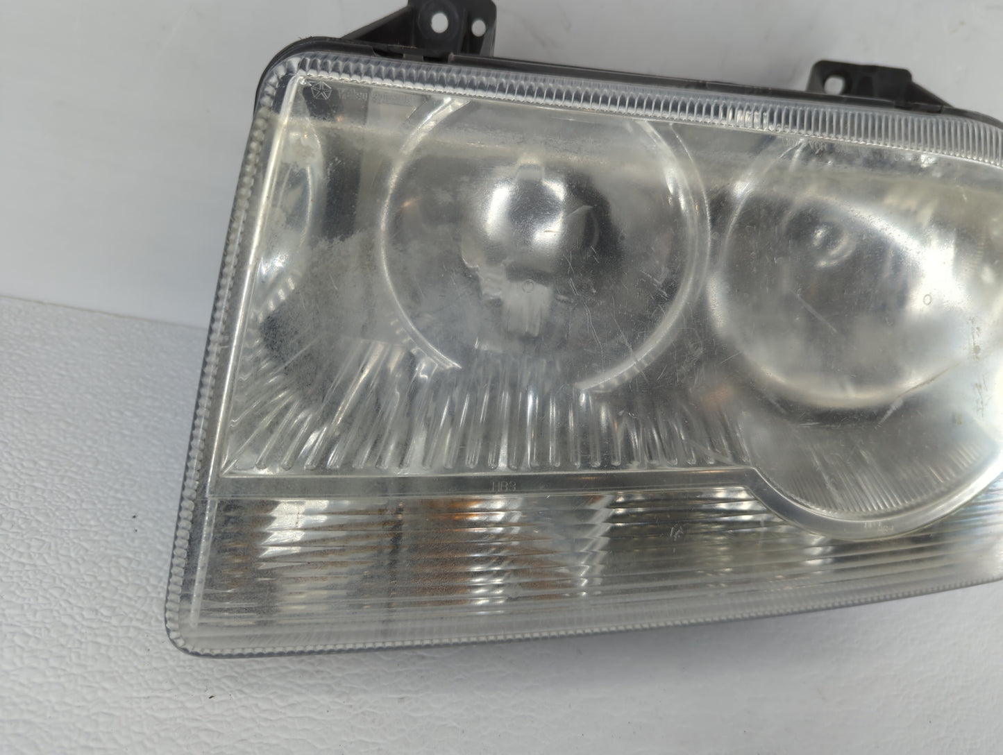2008-2010 Chrysler 300 Driver Left Oem Head Light Headlight Lamp - Oemusedautoparts1.com