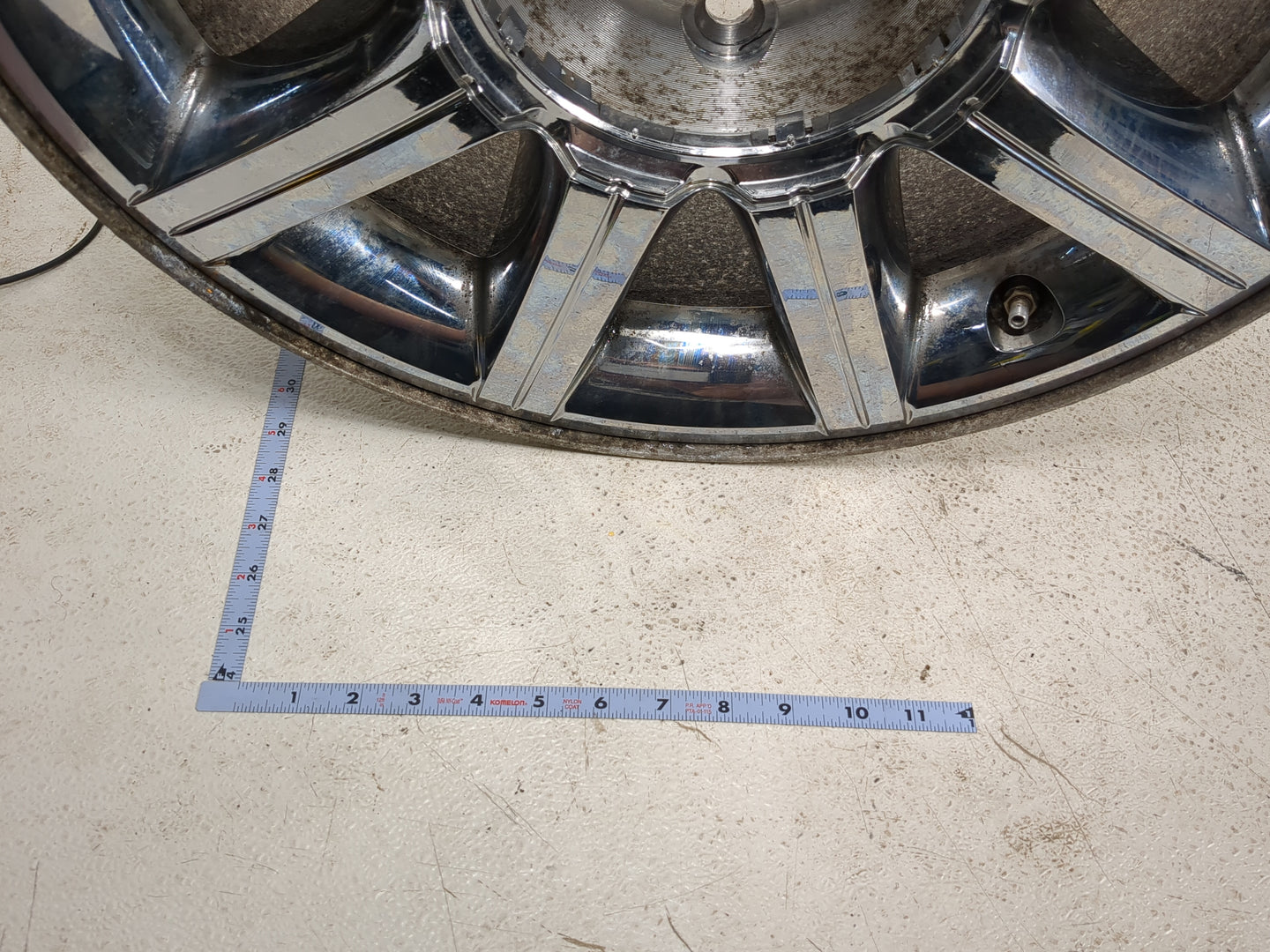 2007-2010 Chrysler 300 Oem Wheel Rim 5000999 - Oemusedautoparts1.com