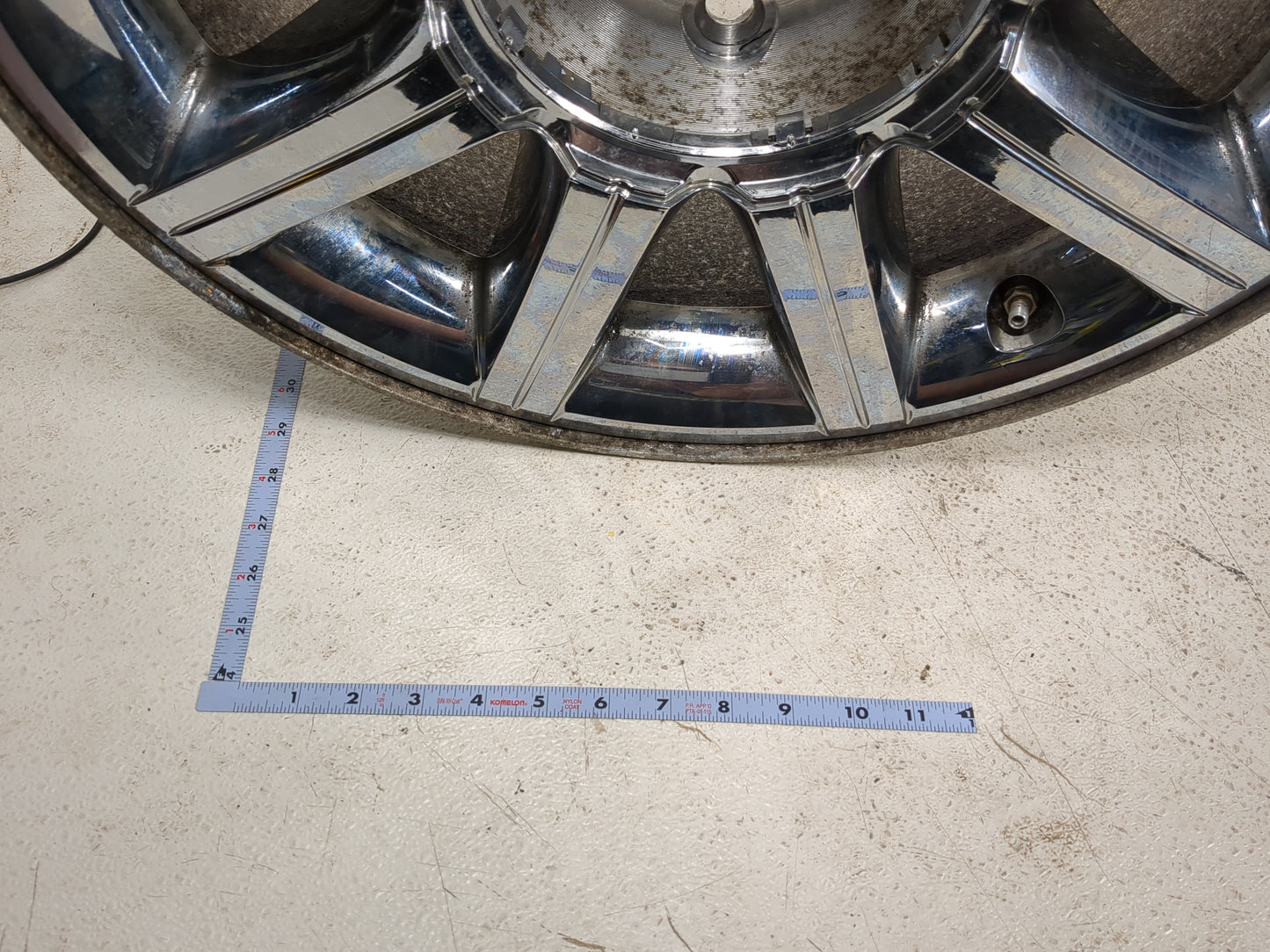 2007-2010 Chrysler 300 Oem Wheel Rim 5000999 - Oemusedautoparts1.com