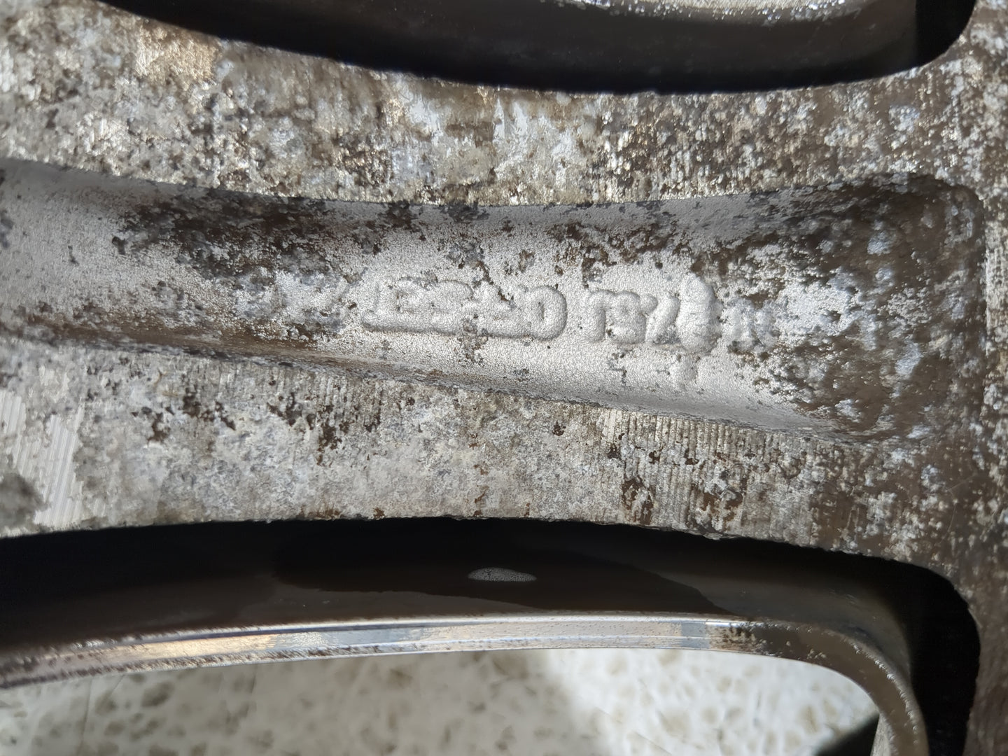 2007-2010 Chrysler 300 Oem Wheel Rim 5000999 - Oemusedautoparts1.com