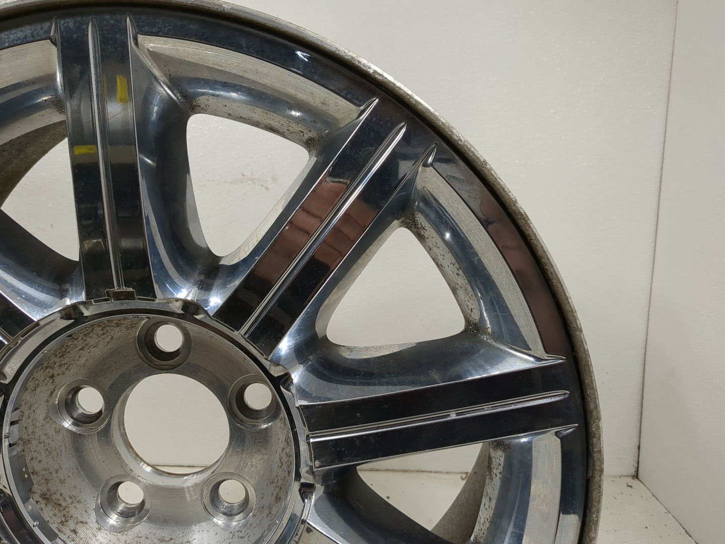 2007-2010 Chrysler 300 Oem Wheel Rim 5001000 - Oemusedautoparts1.com