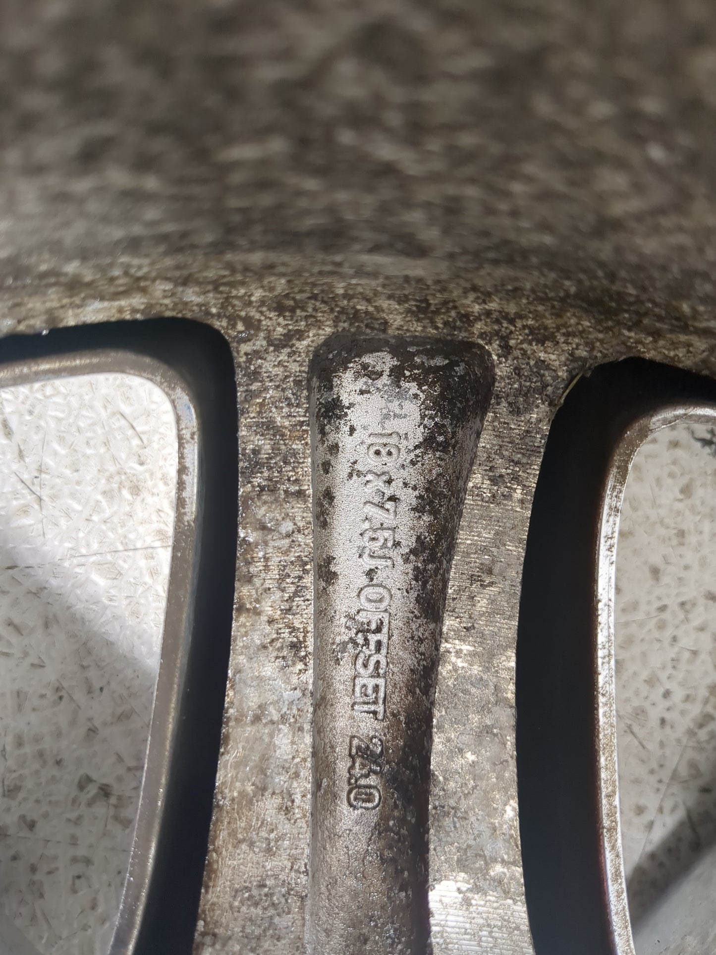 2007-2010 Chrysler 300 Oem Wheel Rim 5001001 - Oemusedautoparts1.com