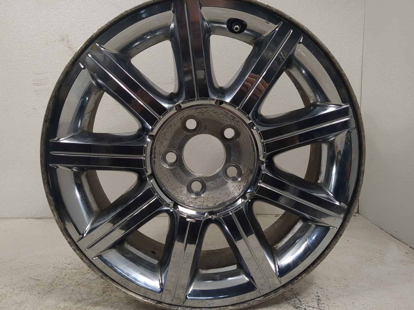 2007-2010 Chrysler 300 Oem Wheel Rim 5001002 - Oemusedautoparts1.com